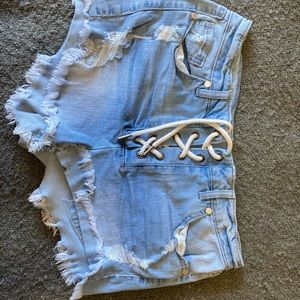 Refuge Light jean shorts